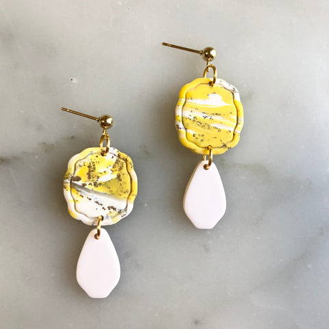 BELLE DANGLE | yellow & white