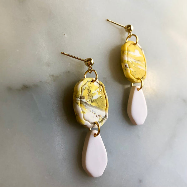 BELLE DANGLE | yellow & white